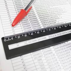 REGUA GUIA DE LEITURA 30CM PRETA-MAXCRIL